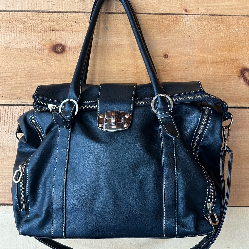 Large women bag- leather from Argentina. Size 17 x12 inch.